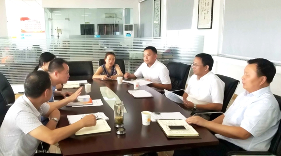 荆州市副市长唐炜调研侨联工作