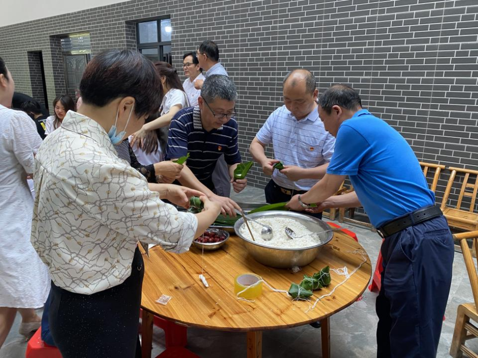 端午粽香情  入户暖人心