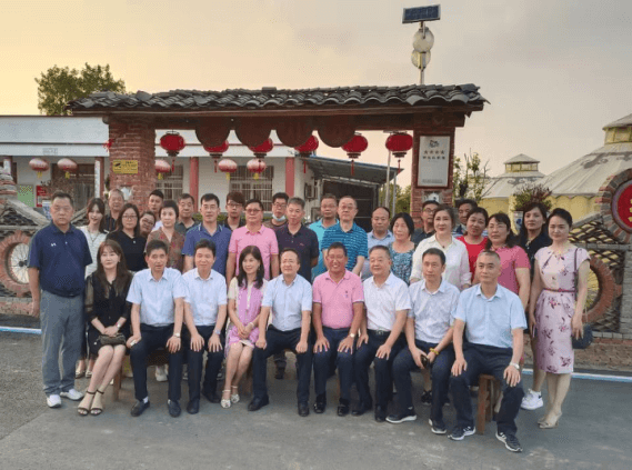 孝感市举行港澳台侨代表人士迎 中秋茶话会