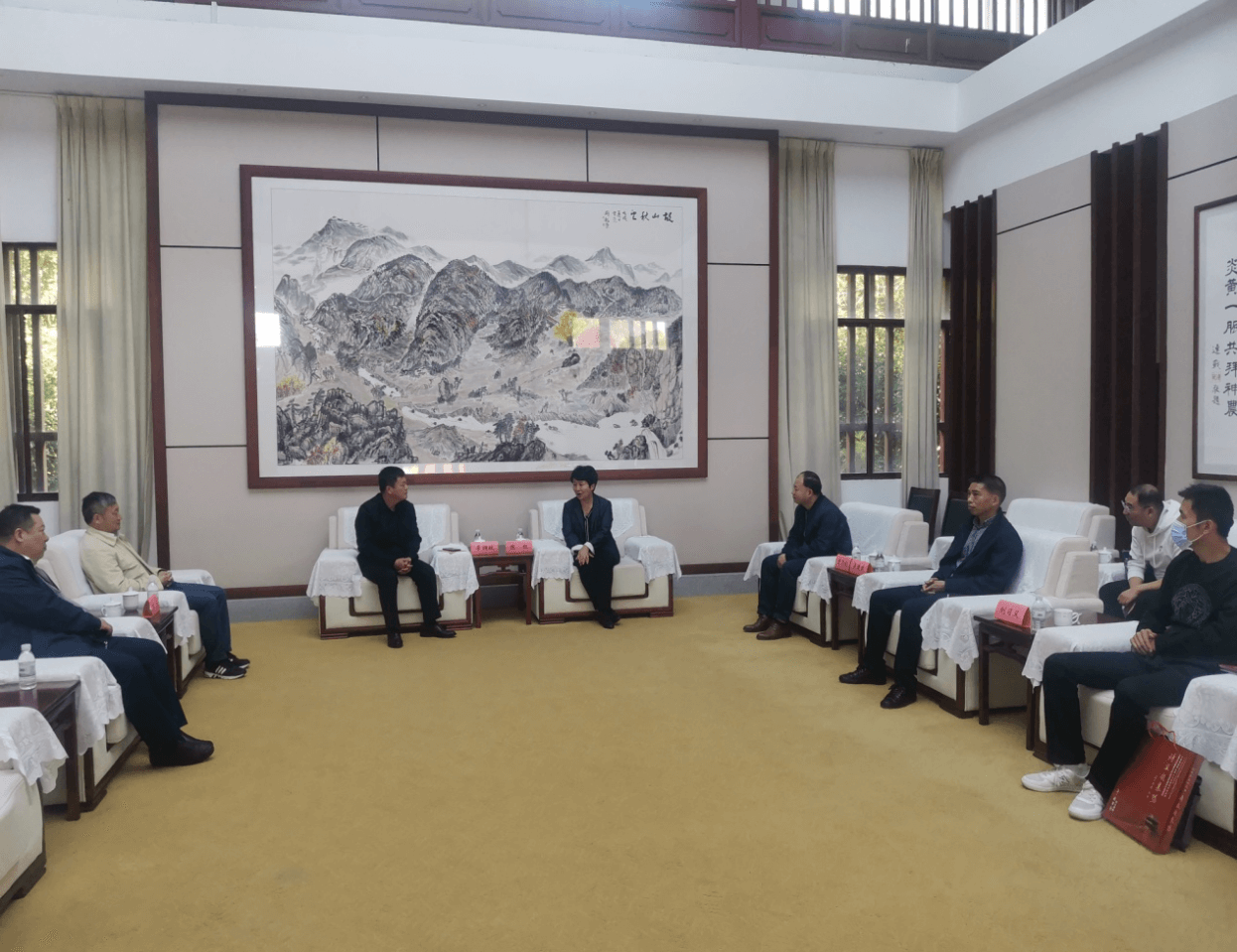 襄阳市侨联赴随州开展学习交流并缔结友好侨联