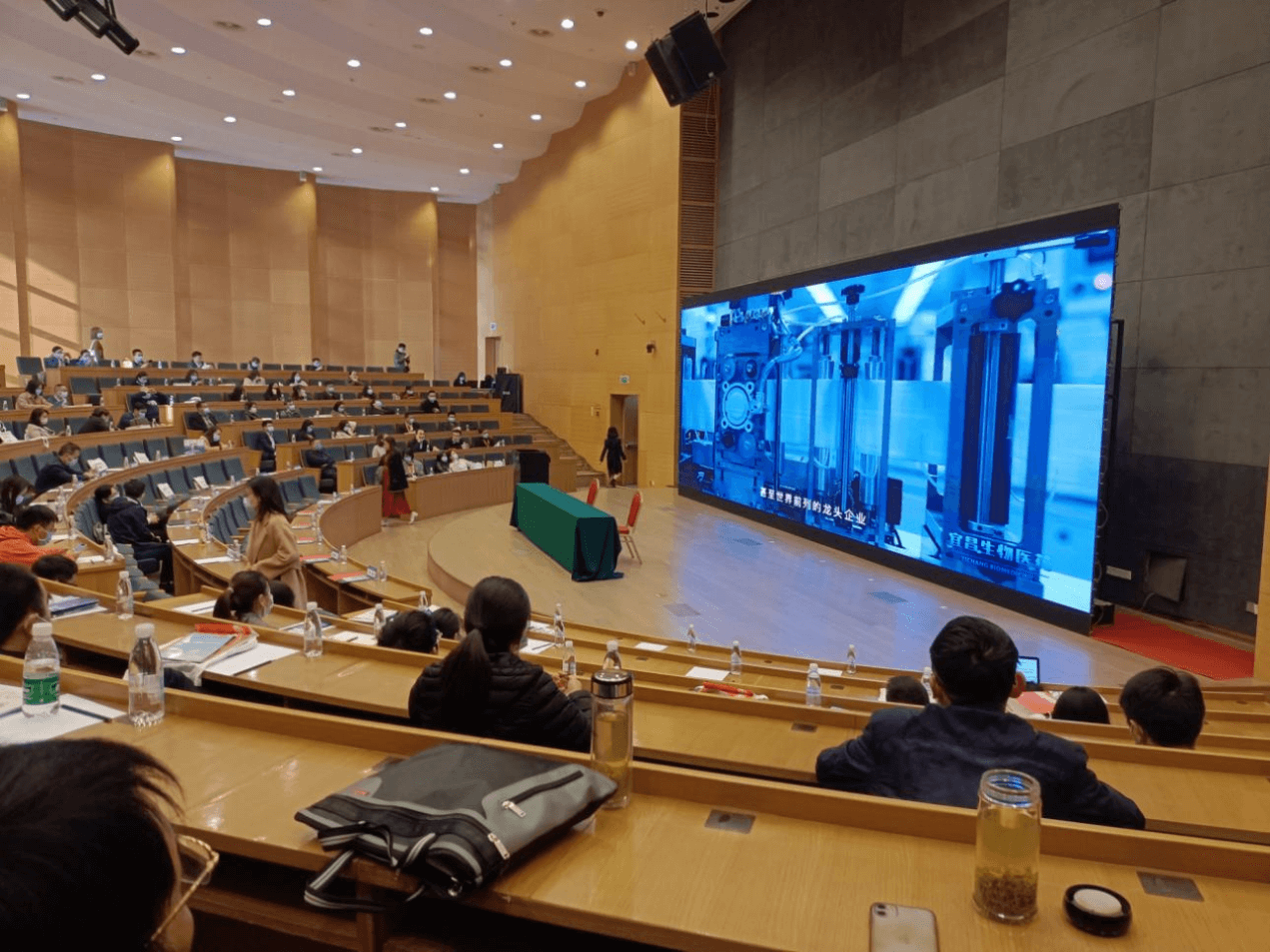 当阳市侨联赴华创会开展招商活动