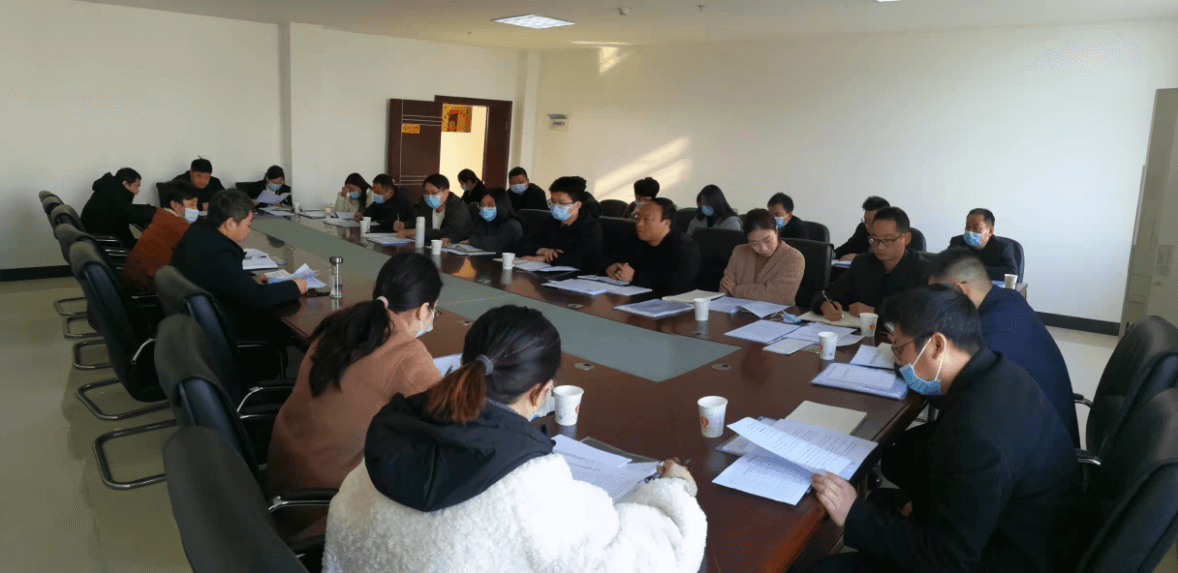 钟祥市侨联组织开展“宪法宣传周”活动