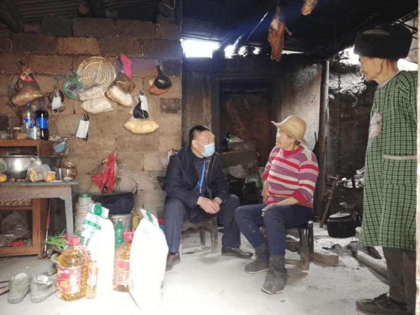 佳节送温暖、慰问暖侨心，林区侨联组织开展走访慰问困难侨眷活动