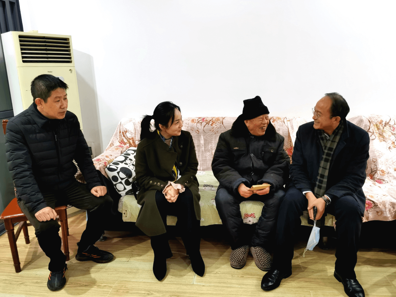 荆州市侨联、市侨青会联合开展2022年度“侨访侨、侨暖侨”春节走访慰问活动