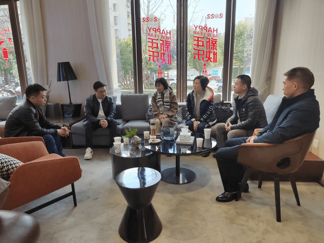 襄阳市侨联副主席张媚赴侨企开展走访调研