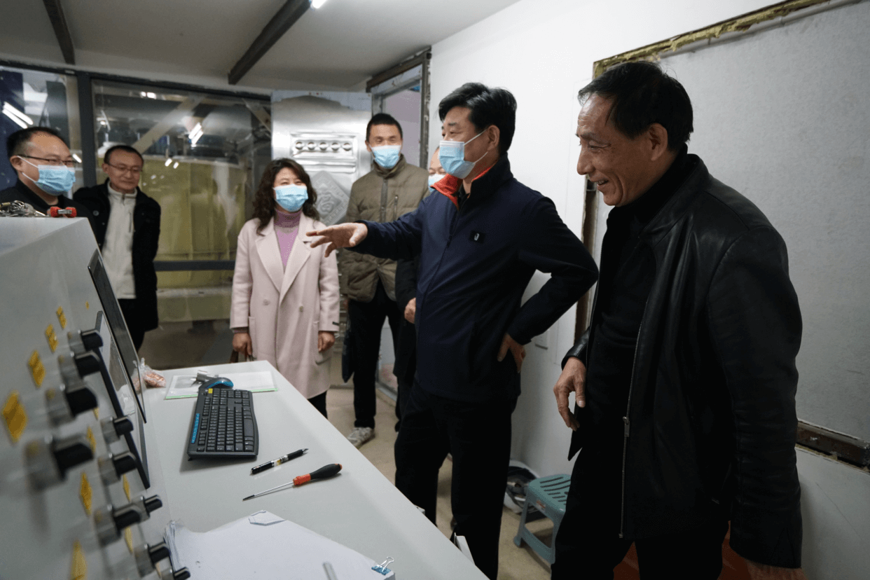 襄阳市侨联联合市政协专委会赴侨企走访调研