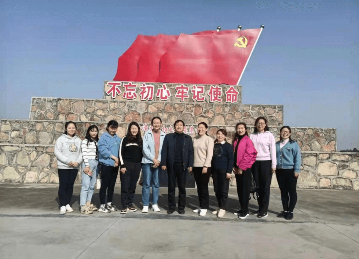 南漳县侨联女同胞们欢天喜地过节了