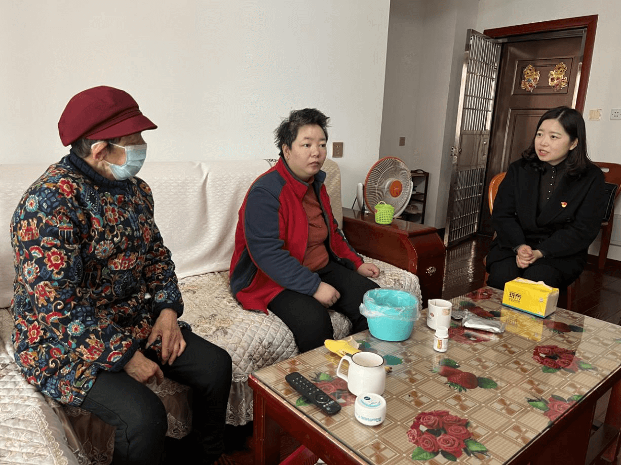 西陵区侨联党员干部下沉社区“结对认亲”