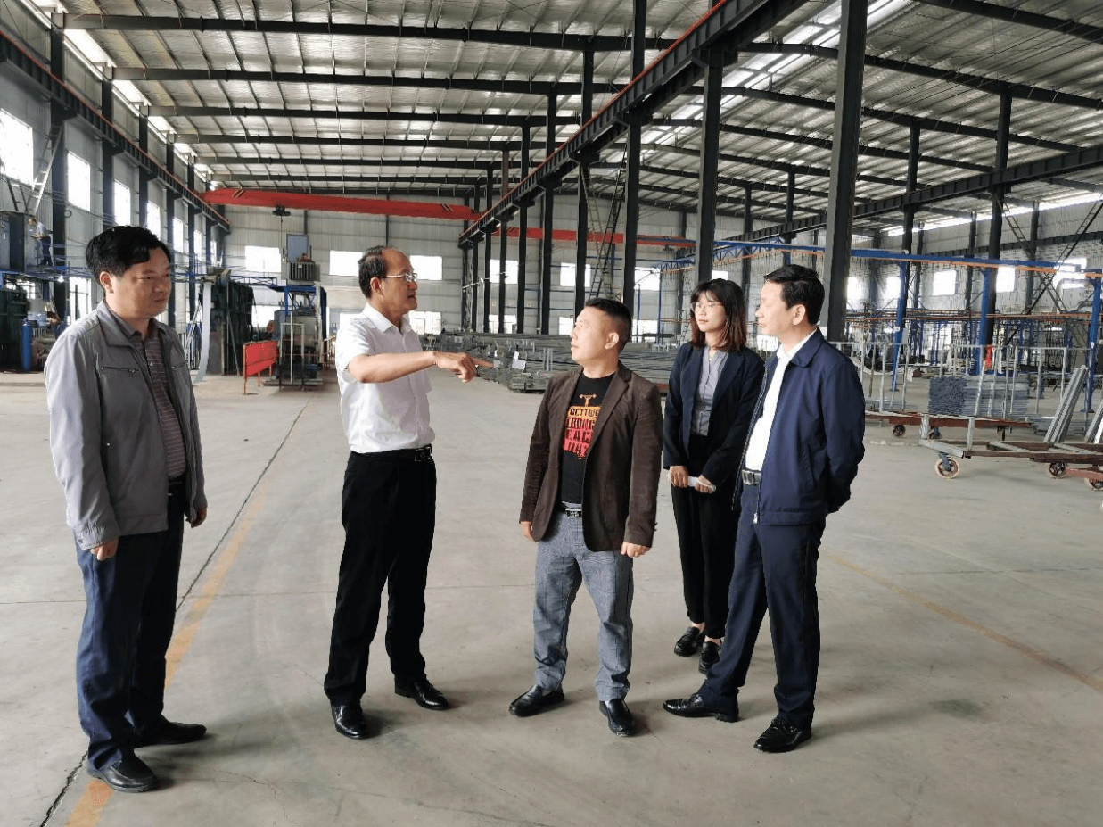 荆州市侨联主席罗进到监利市调研侨联工作