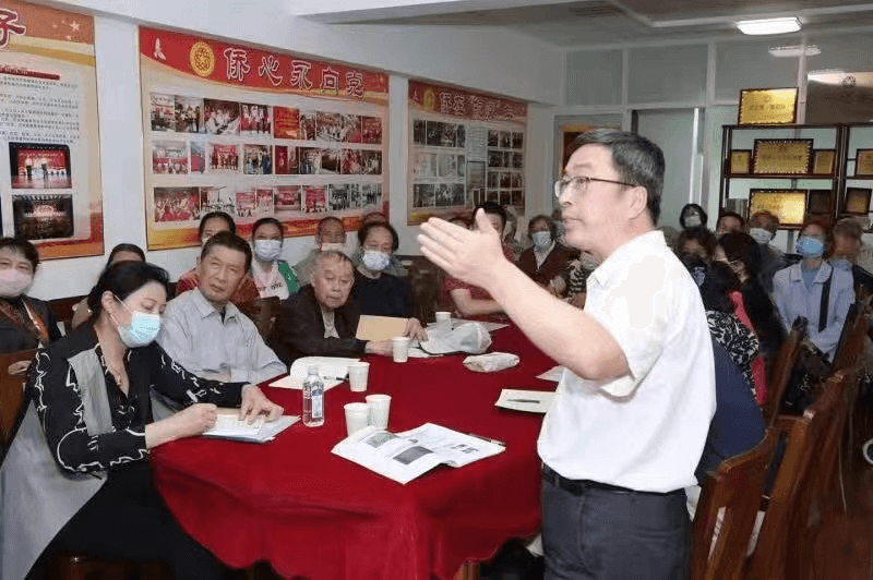 武汉市硚口区“侨界人士文化讲堂”开讲了