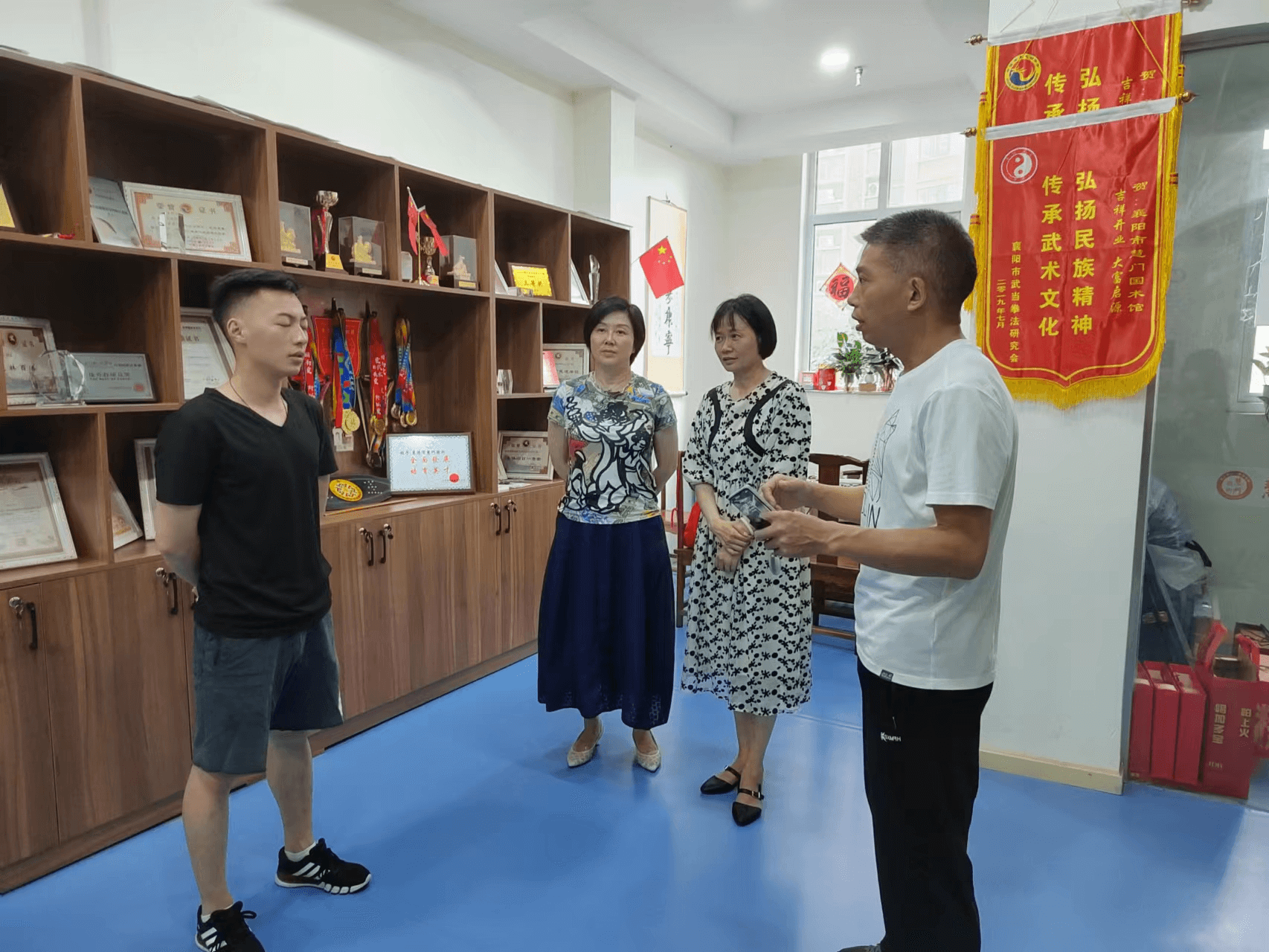 【下基层察民情解民忧暖民心】襄阳市侨联开展“亲情中华·畅游古城”网上夏令营筹备工作