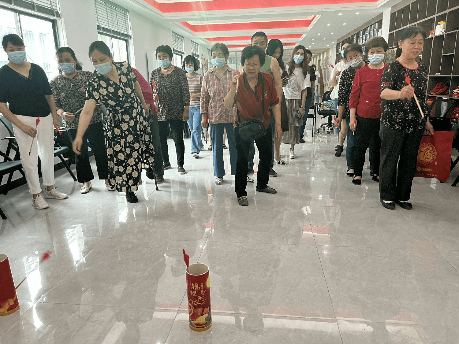 荆门市东宝区西门社区开展“侨联五洲话端午 侨音共叙心向党”端午主题活动