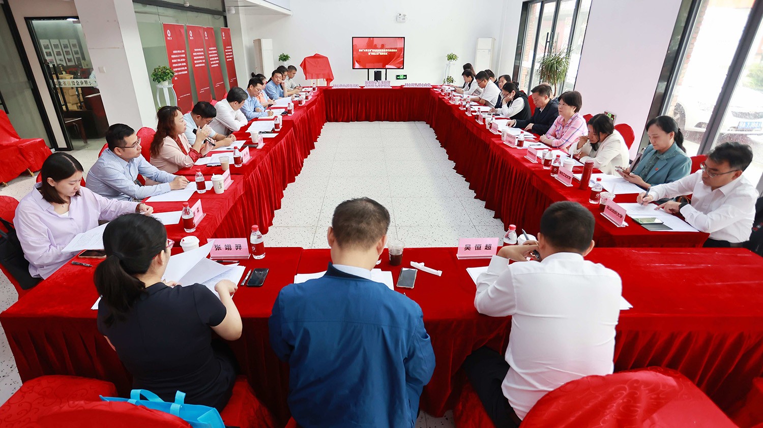 “大学之城”校地统战联盟侨界代表座谈会召开——武汉积极探索校地侨联工作新模式