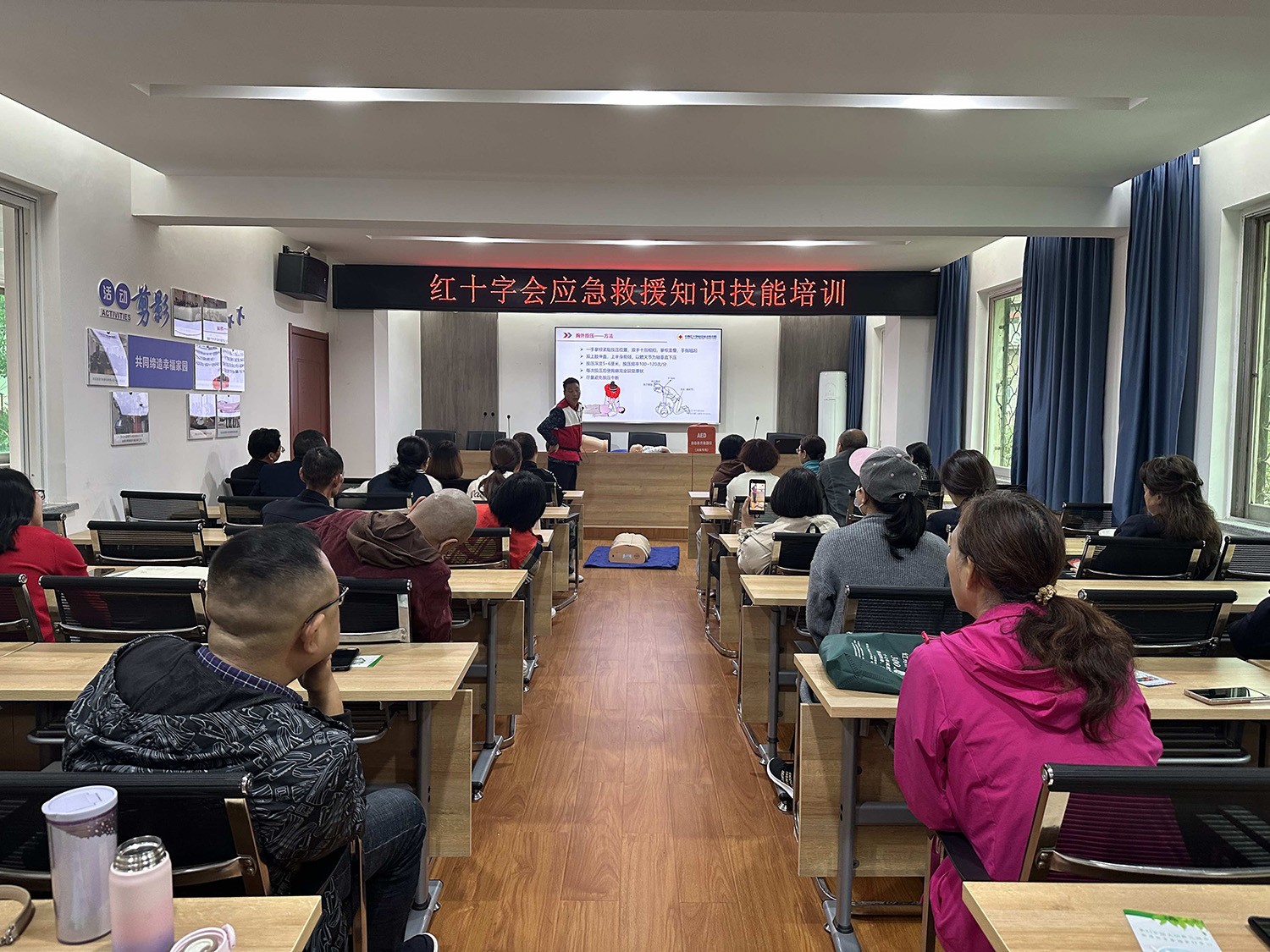 宜昌市侨联组织开展应急救援知识技能 培训活动