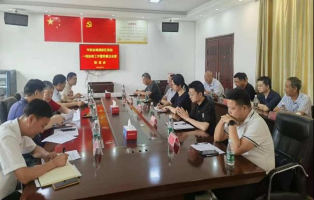 钟祥市组织部分政协委员走访调研侨企