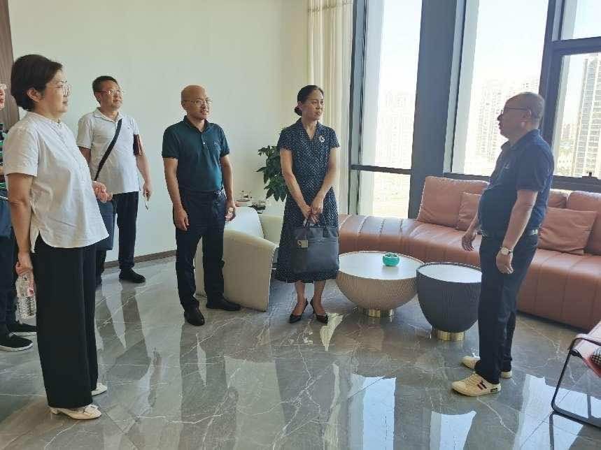 荆州市侨联主席李亚玲调研松滋市侨联工作