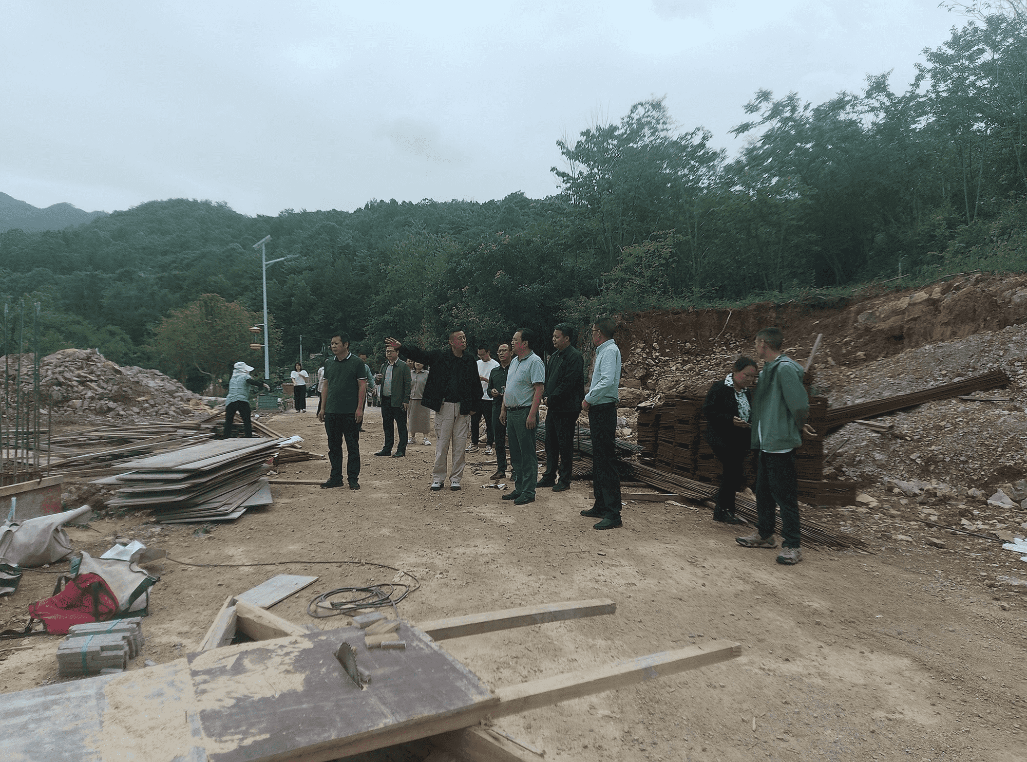 宜昌市侨联调研落步埫村
