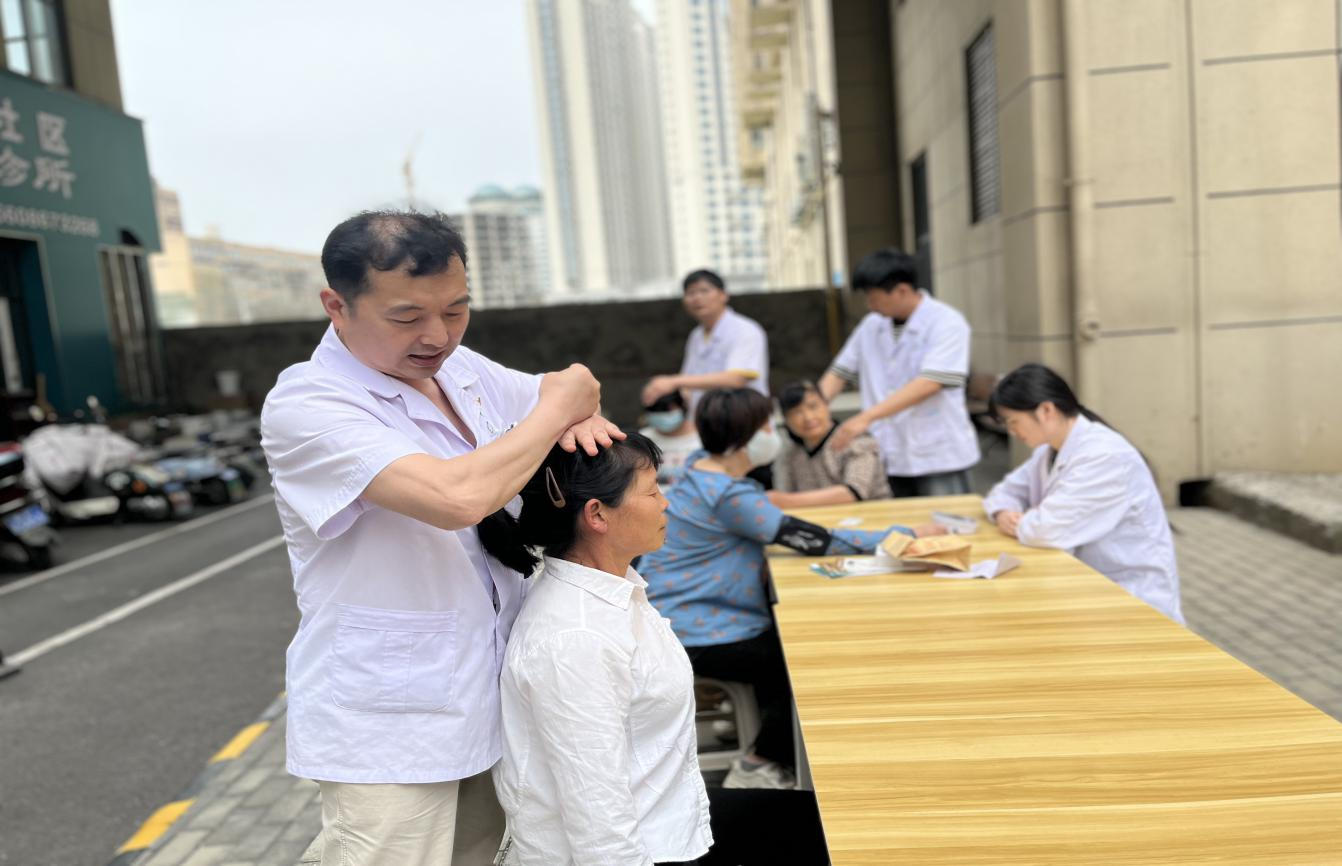 襄阳樊城区侨联：医暖侨心 健康同行