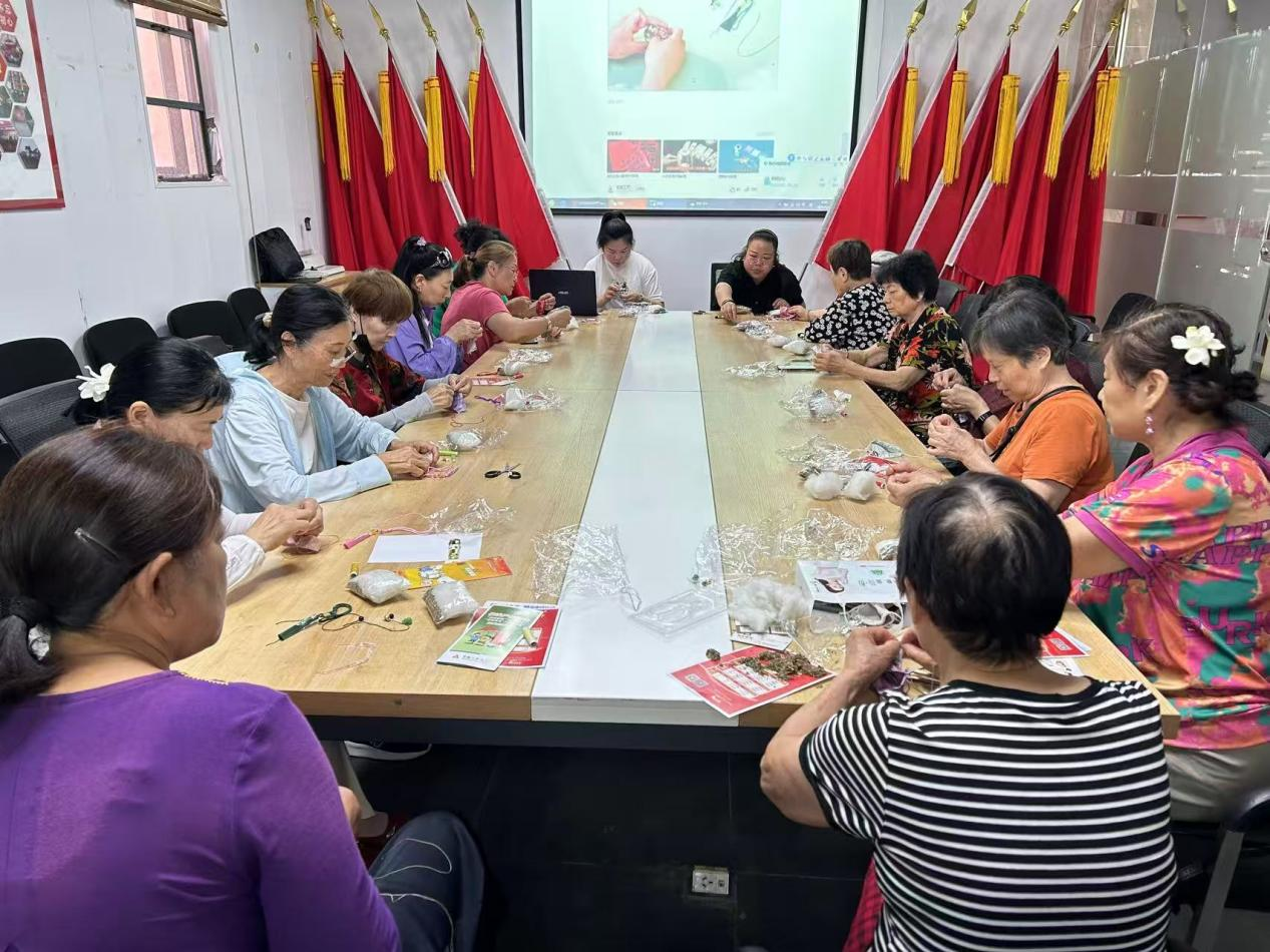红星路社区侨胞之家开展端午节主题活动