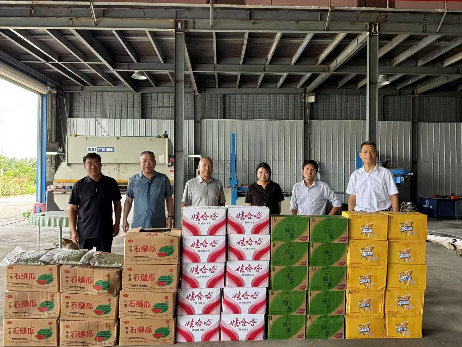 掇刀区侨联：引项目添动能 送清凉暖企心