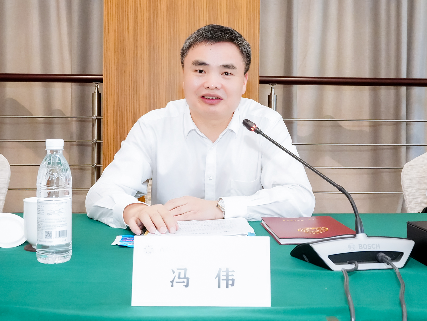 湖北省侨联十一届七次常委会议在汉召开