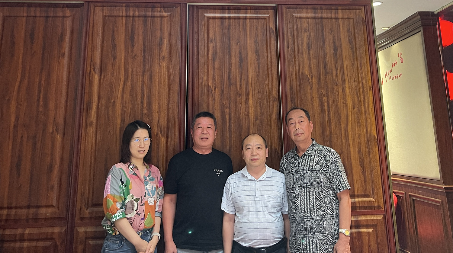 奥地利奥华中文学校到访宜昌市侨联