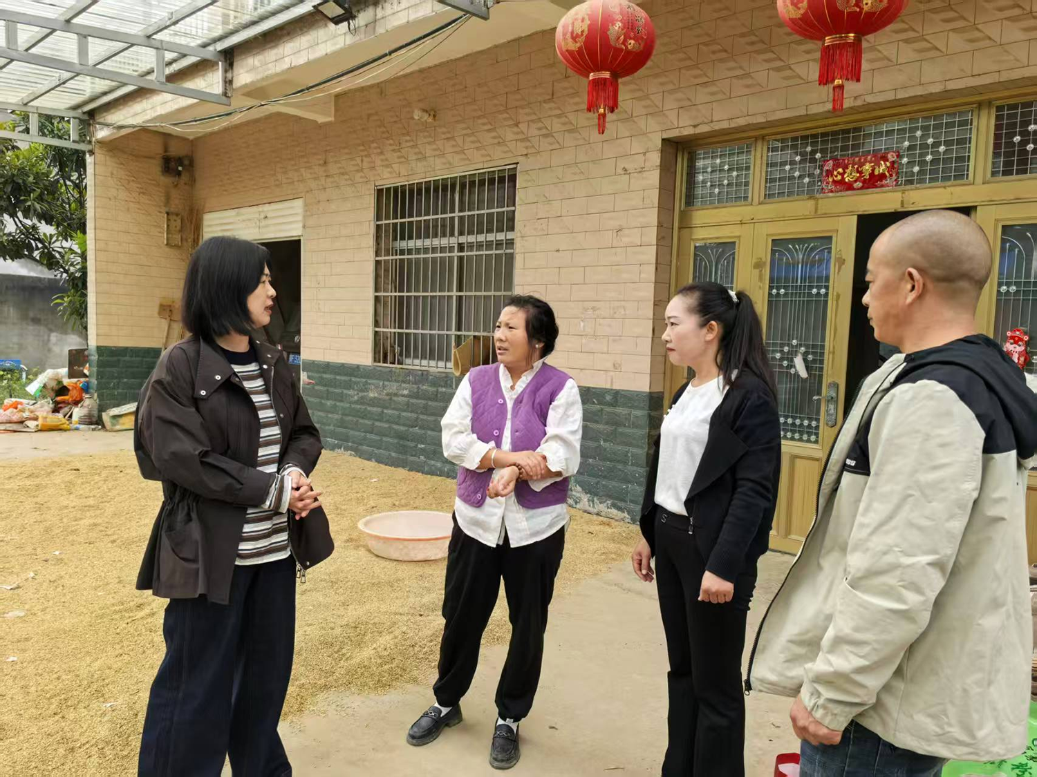 襄阳老河口市侨联开展走访慰问活动