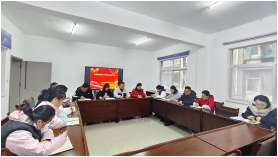 凝聚侨心向未来 共话发展谋新篇——襄阳襄城区庞公街道建锦社区“侨胞之家”组织开展学习贯彻党的二十届四中全会精神专题学习会