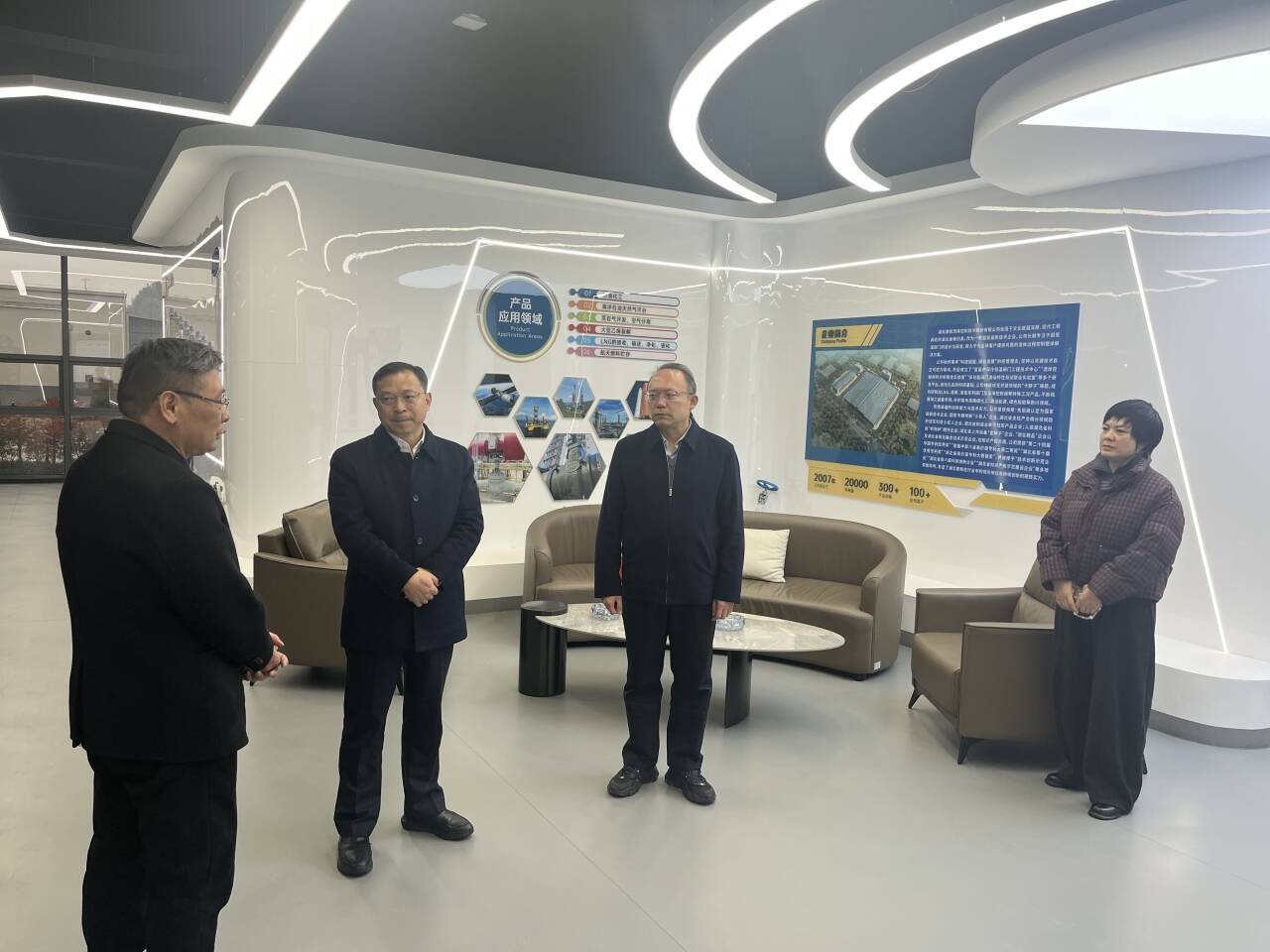 宜昌市侨联赴秭归走访调研侨企