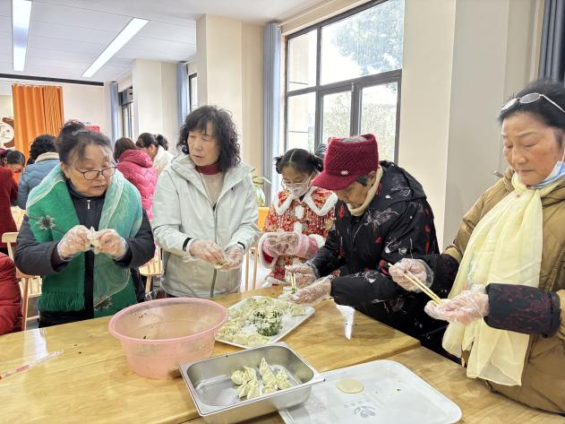冬至暖侨情满社区                    随州风光社区“侨胞之家”多彩活动暖心 迎冬至
