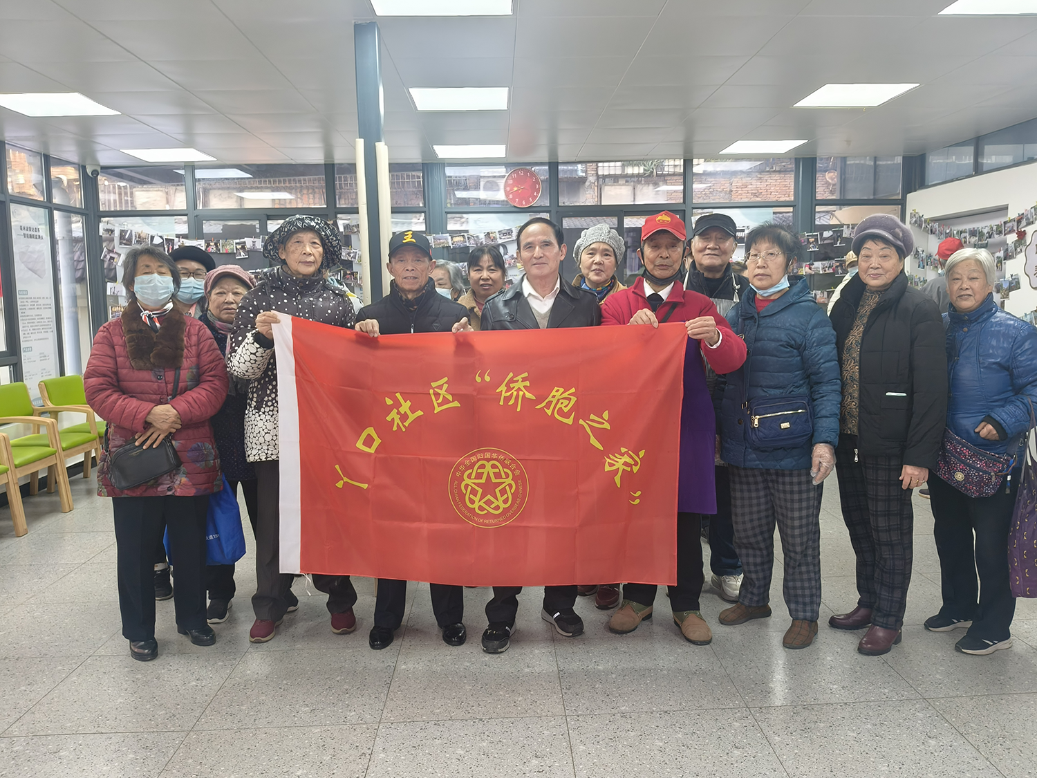 情暖冬至 饺香侨心 —丫口社区“侨胞之家”开展冬至包饺子活动