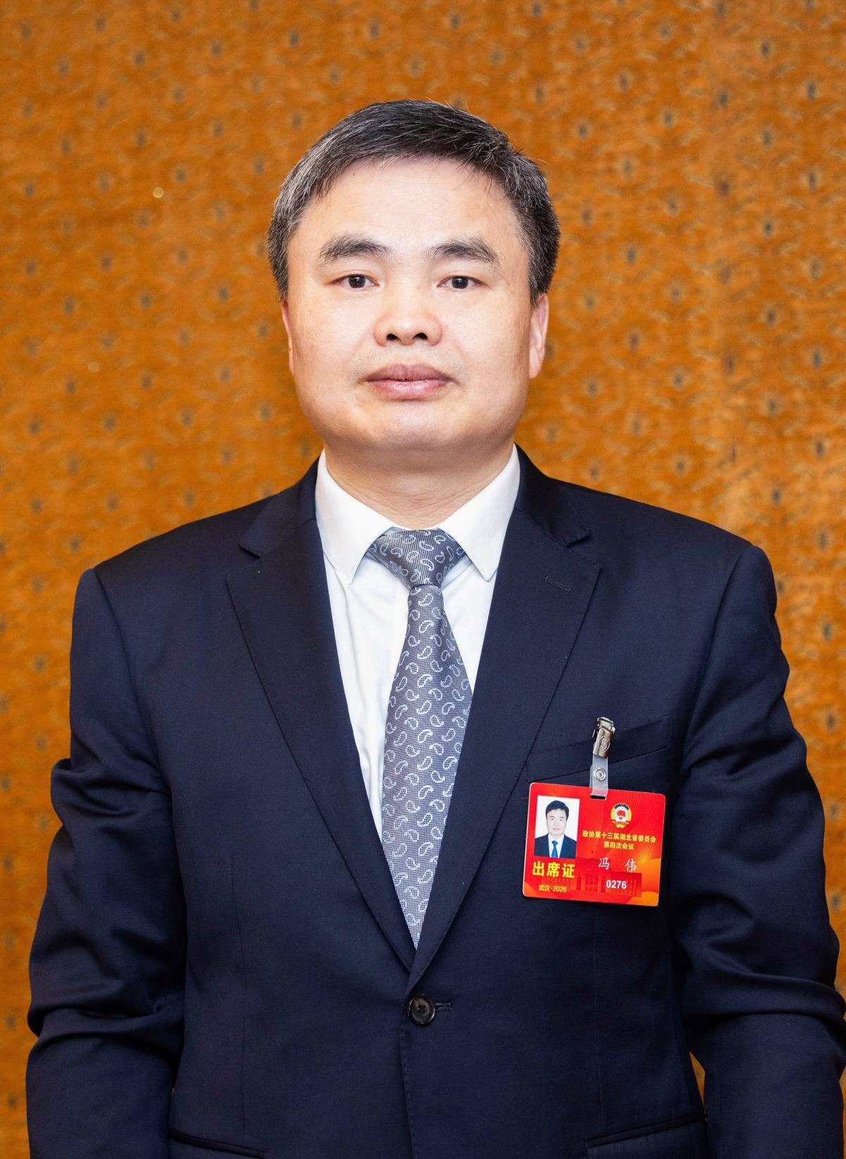 省政协委员、省侨联党组书记冯伟 ：呵护新侨群体创新创业