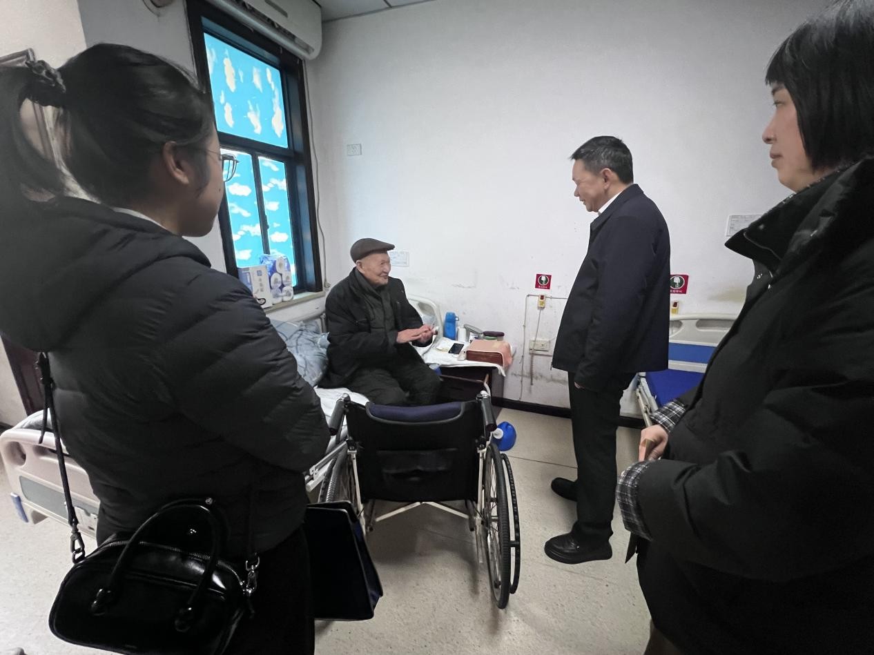 骏马启新程 慰问暖侨心——监利市侨联开展2026年春节走访慰问活动