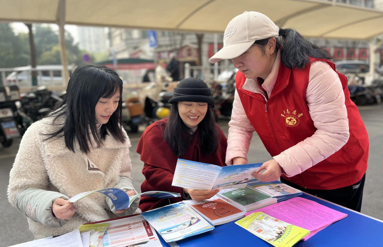 襄阳樊城区侨联：医心为侨健康同行