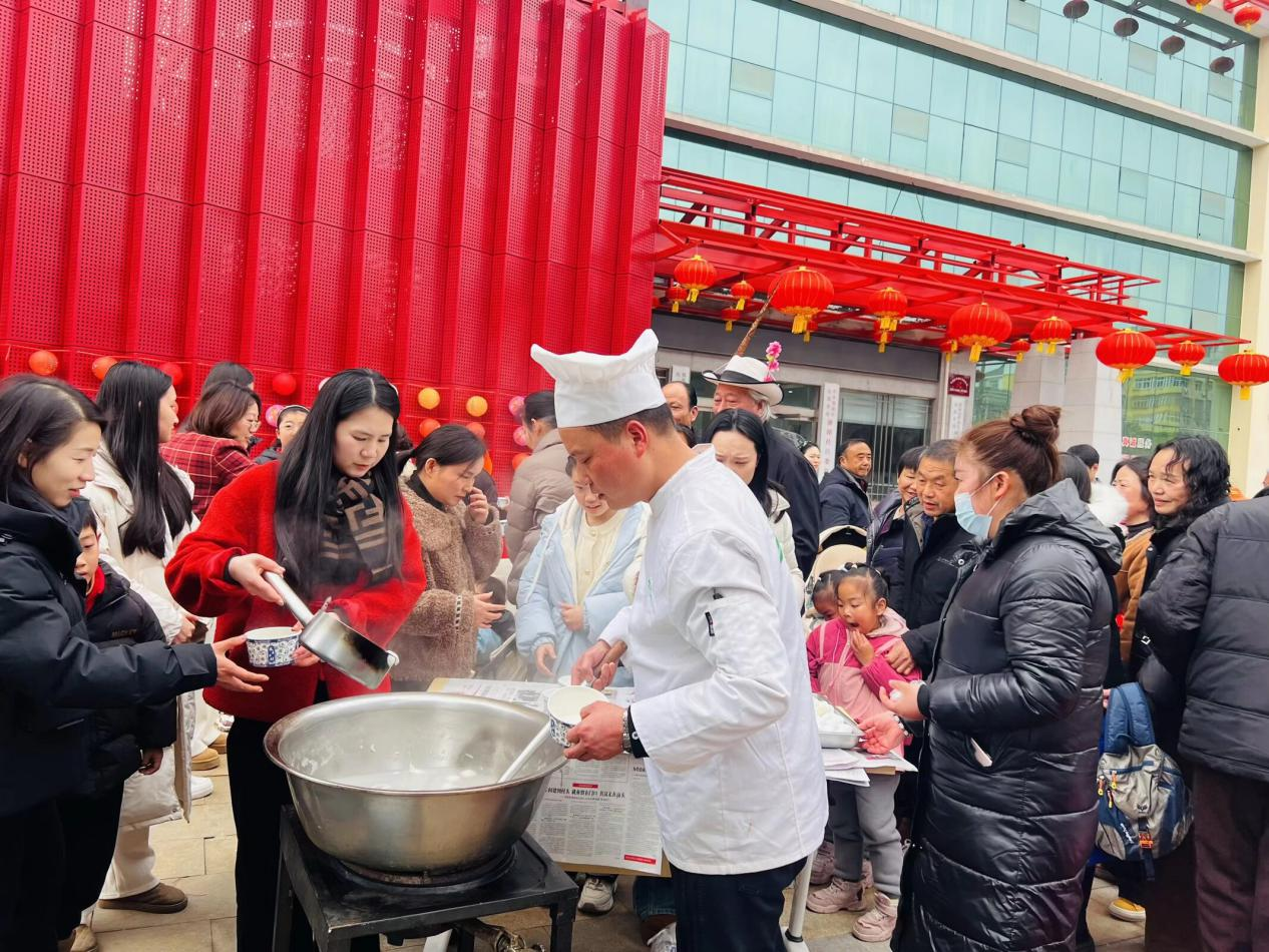 花灯映侨心团圆聚温情—— 鄂州市鄂城区侨联组织各基层“侨胞之家”开展 元宵主题系列活动