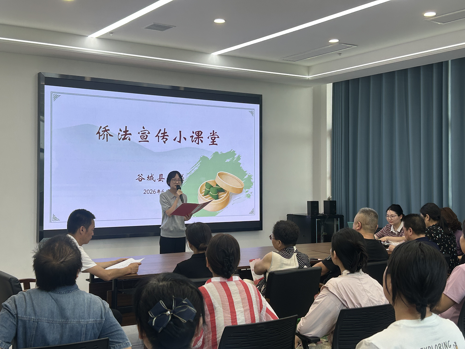 襄阳香囊送祝福，侨联暖侨心 ——谷城侨联开展端午主题活动