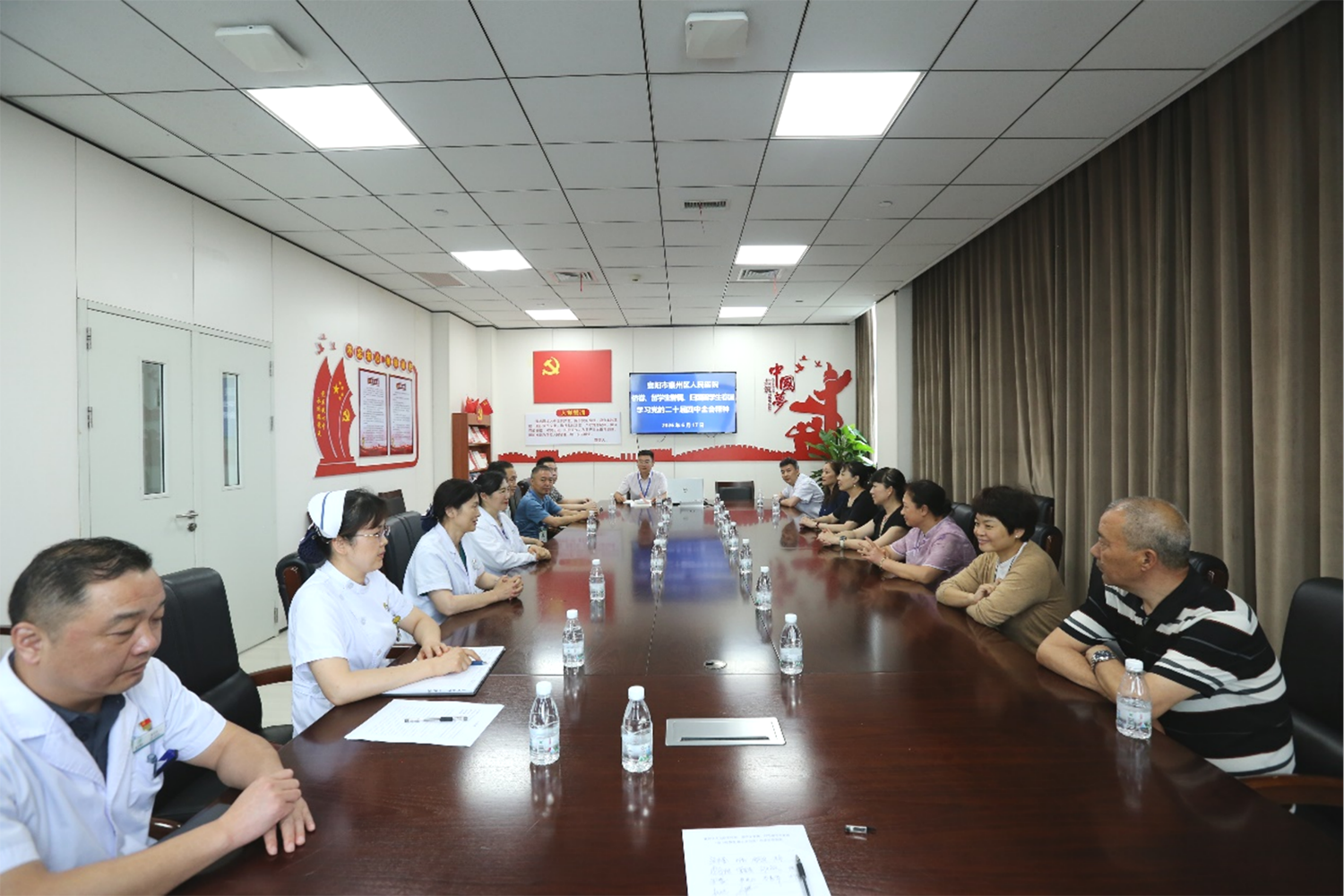 襄阳襄州区人民医院开展侨眷代表端午座谈会
